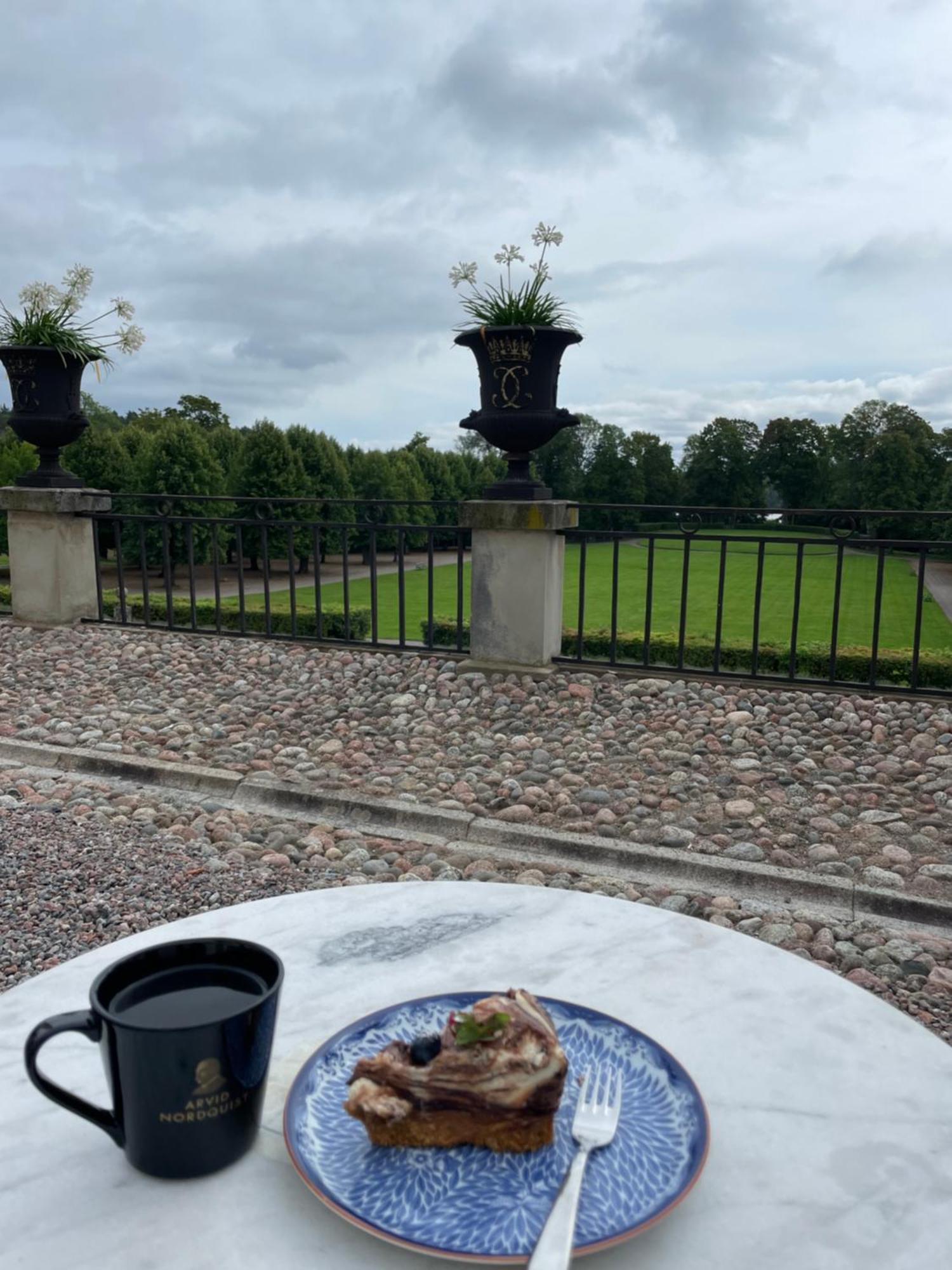 Ett Nytt Fraesch Hus Utanfoer Stockholm Naera Arlanda Rosersberg Exterior foto